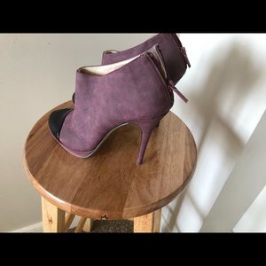 Michael Antonia booties size 8